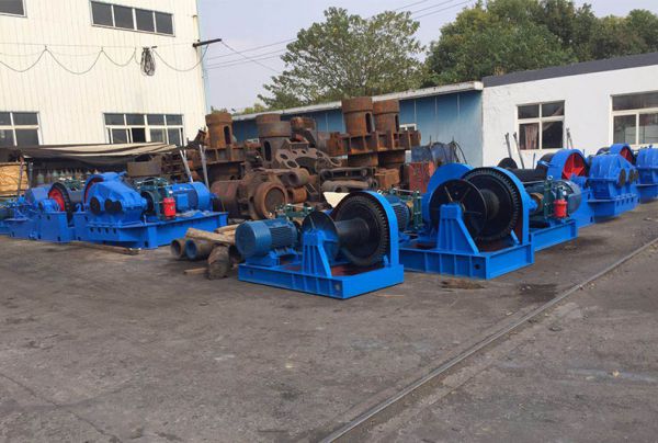 卷?yè)P(yáng)機(jī)