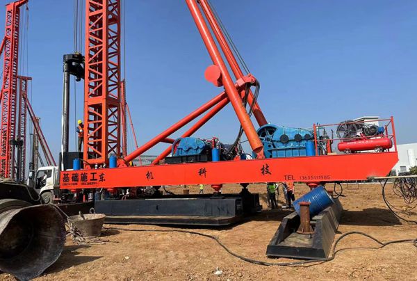 水上光伏打樁機